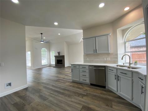 2800 Helen Lane Mesquite TX 75181