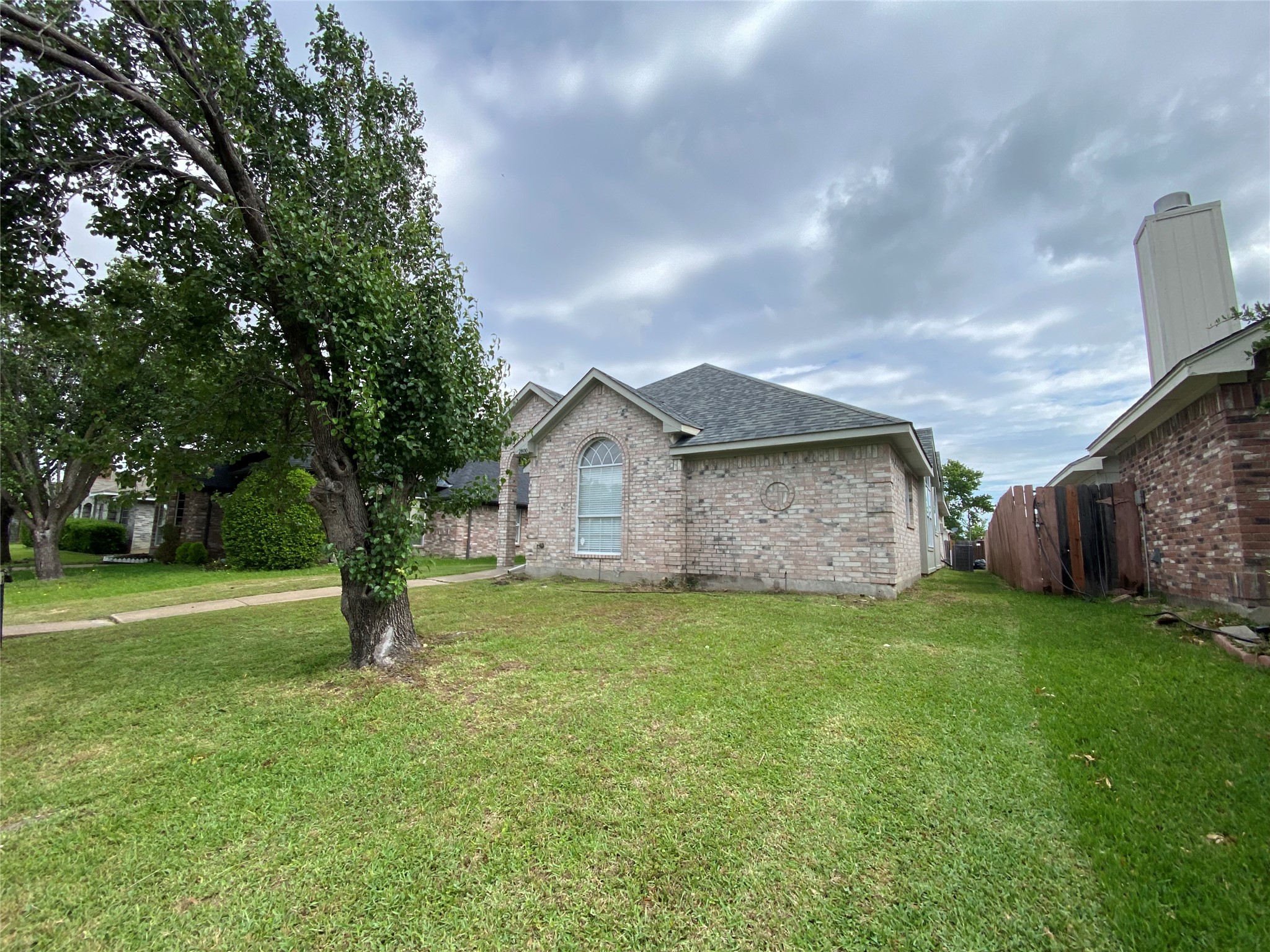 2800 Helen Lane Mesquite TX 75181