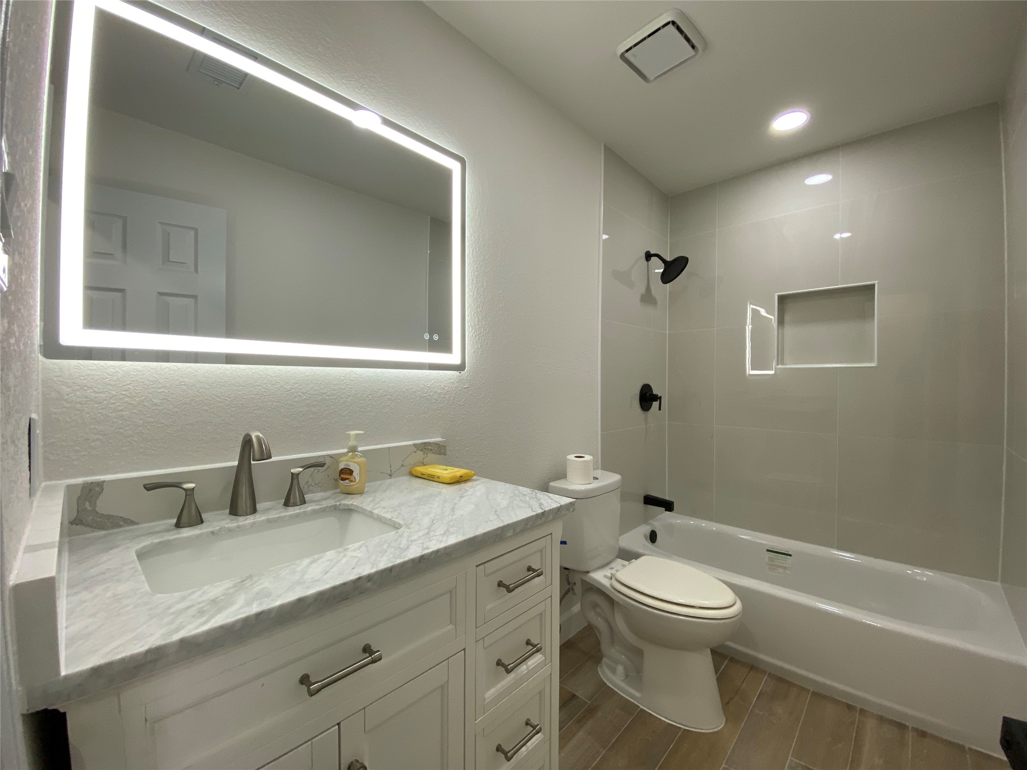2800 Helen Lane Mesquite TX 75181