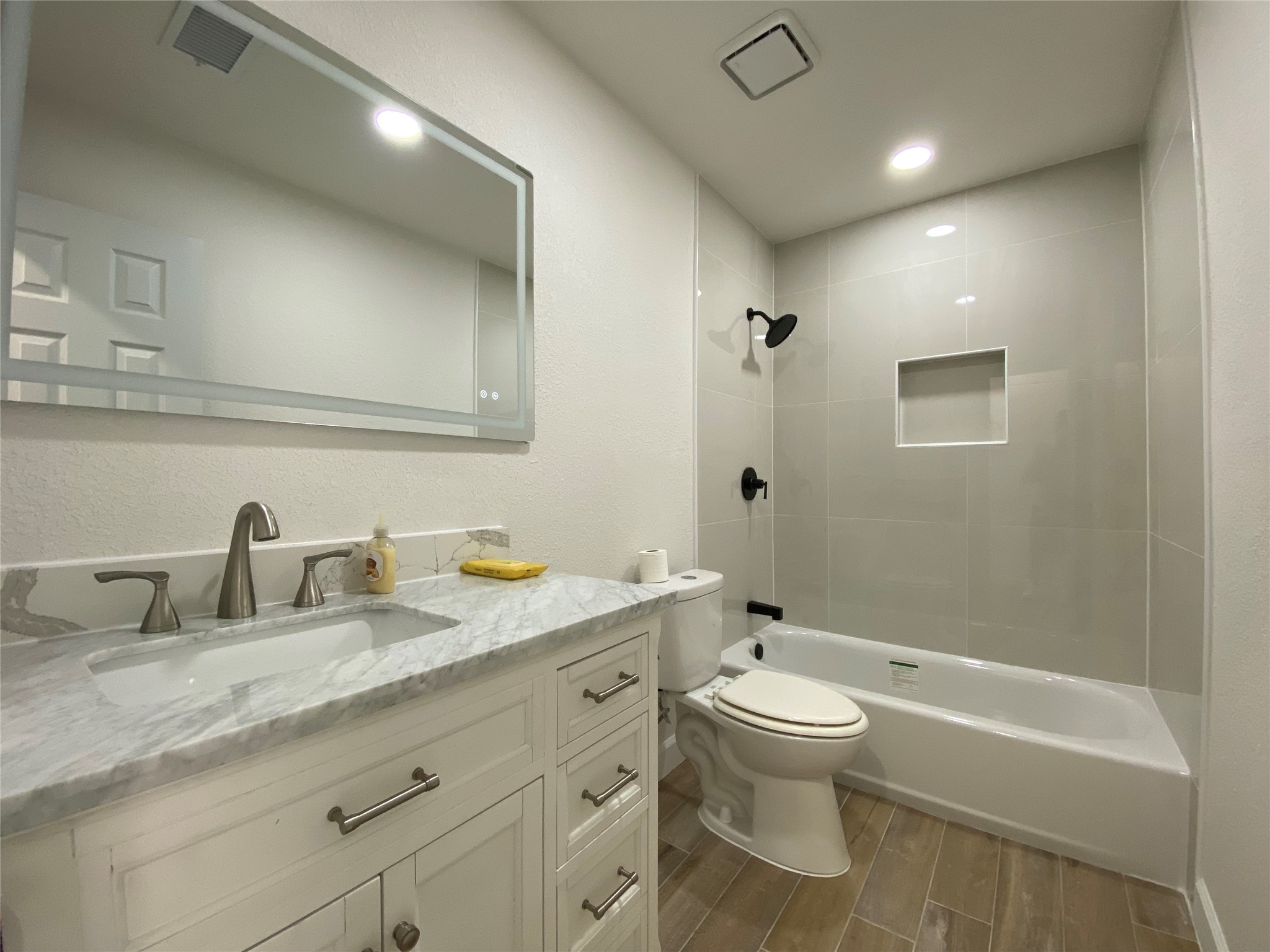 2800 Helen Lane Mesquite TX 75181