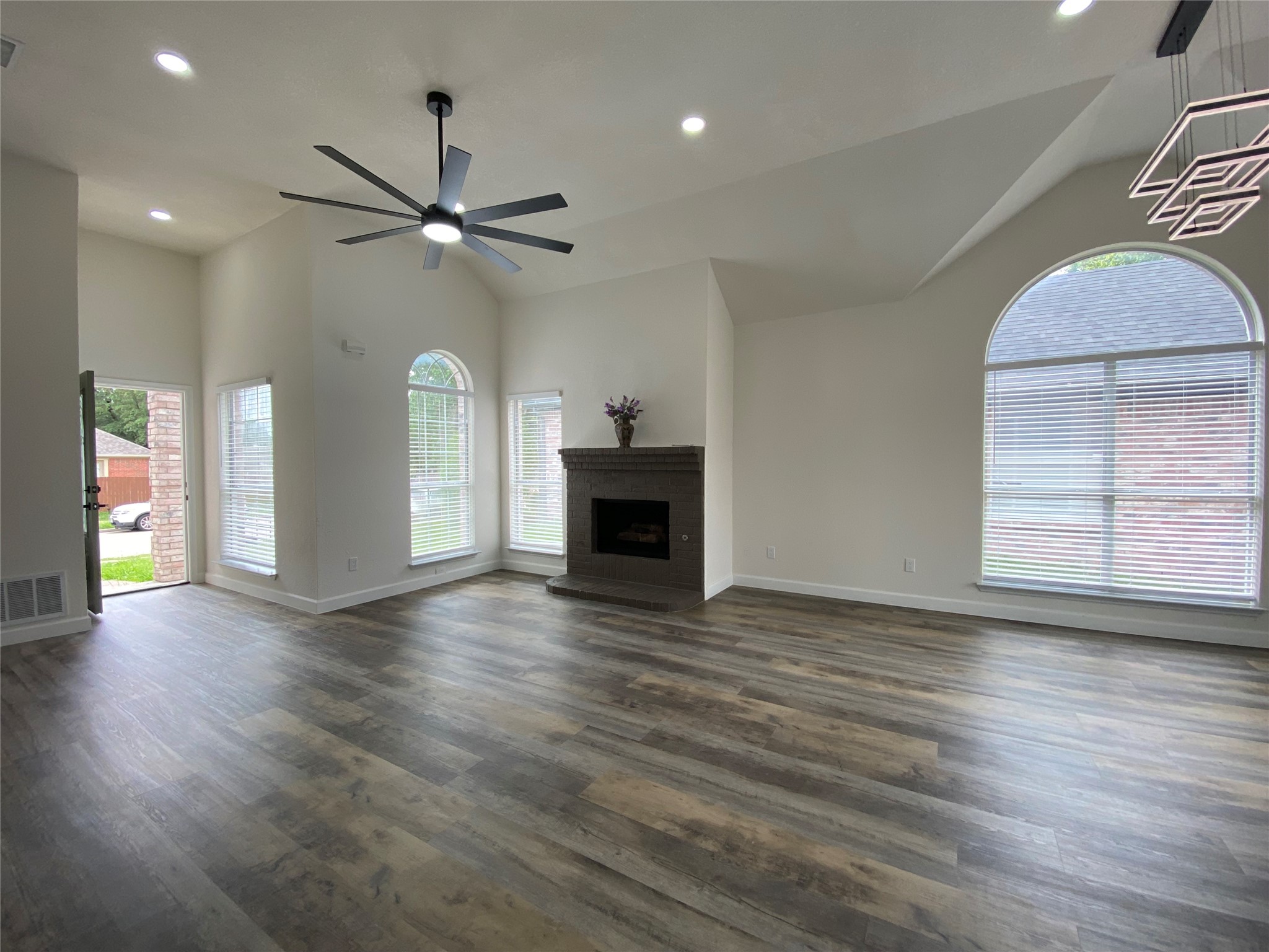 2800 Helen Lane Mesquite TX 75181