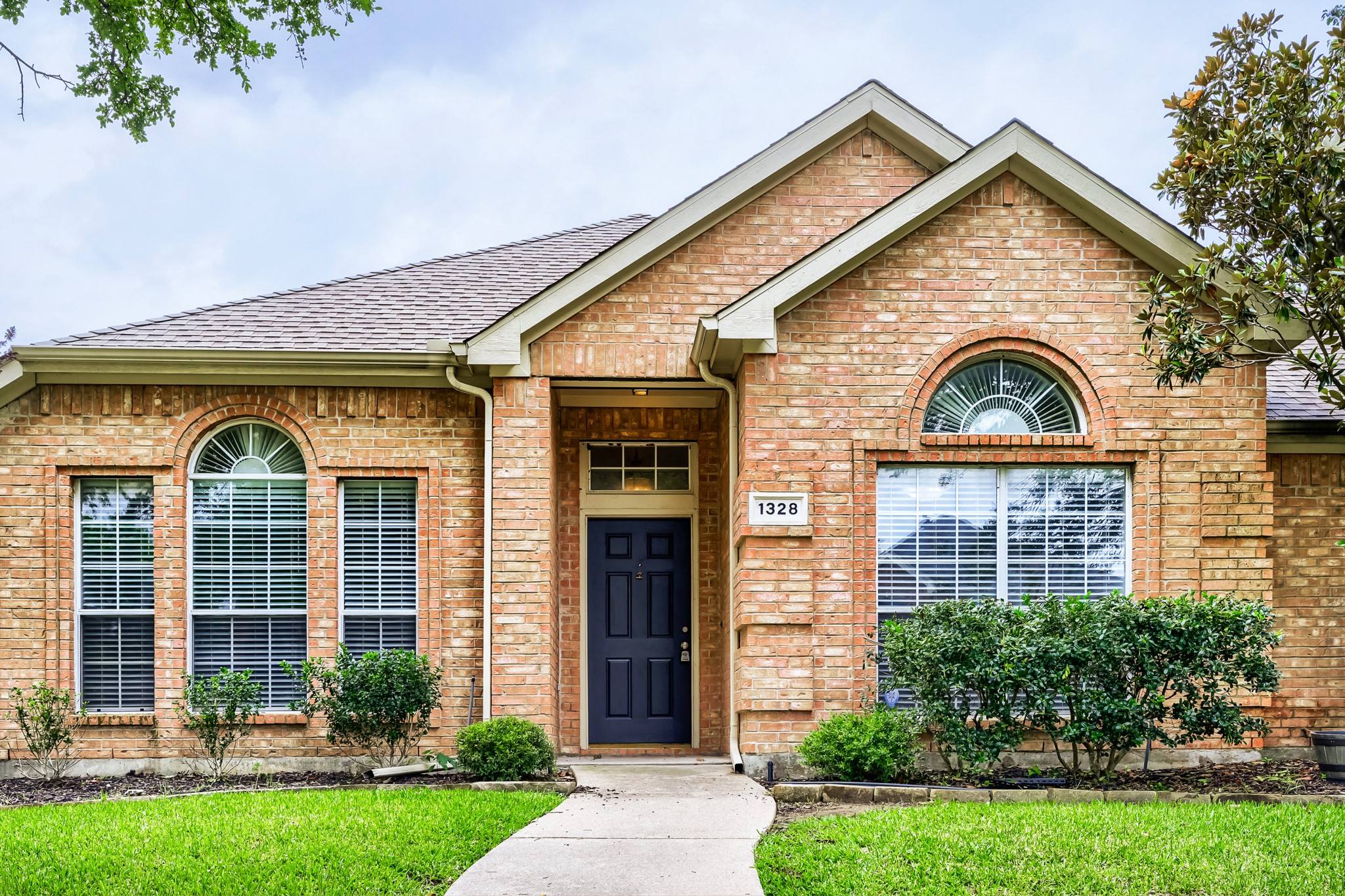 1328 Colby Drive Lewisville TX 75067