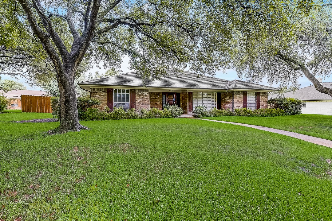 6916 Leameadow Drive Dallas TX 75248