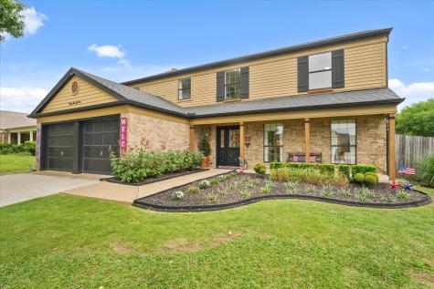 2302 Warwick Avenue Grand Prairie TX 75052