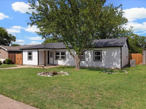 2526 Wood Valley Drive Dallas TX 75211