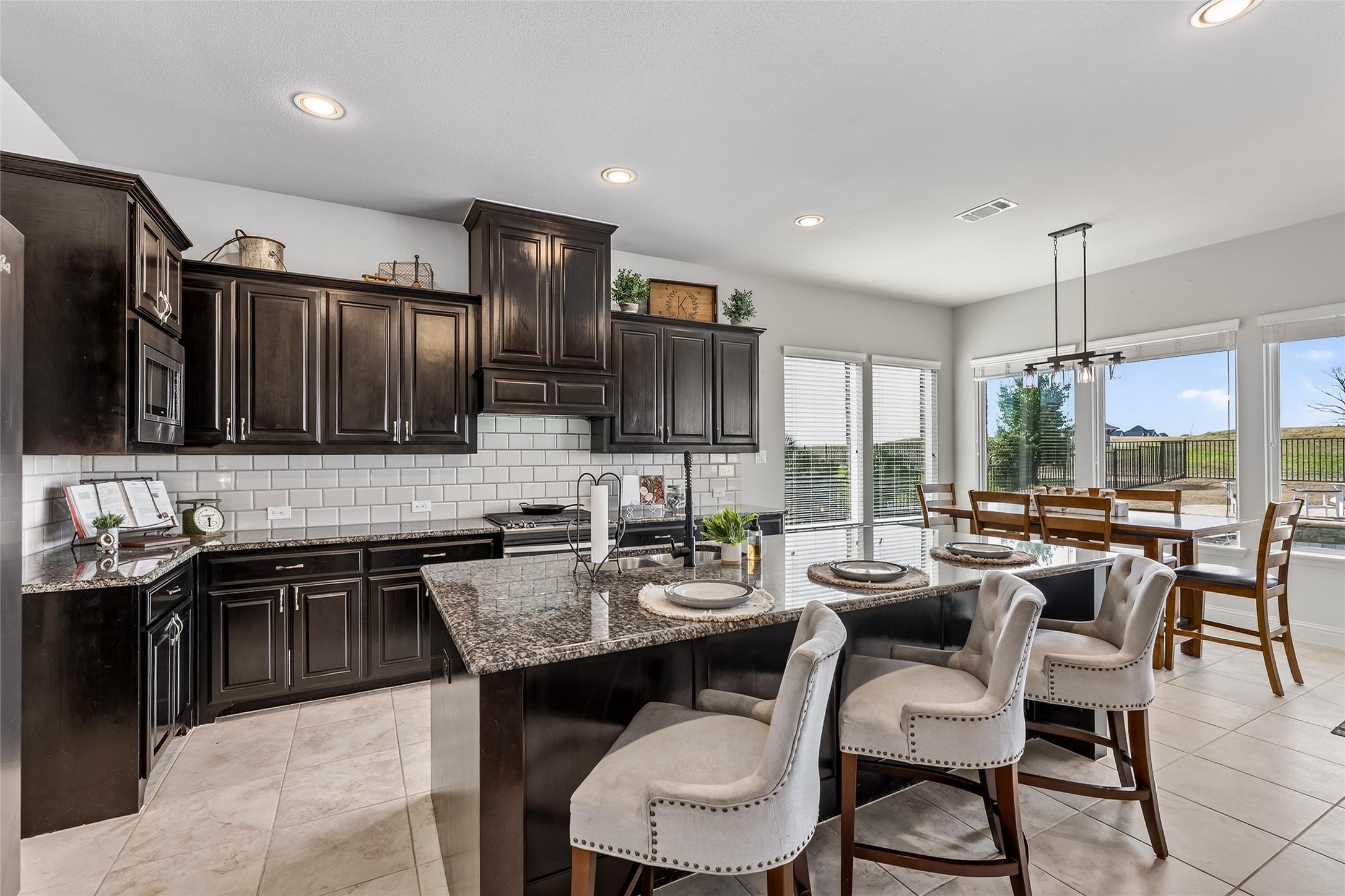 1505 Wolf Ridge Run Gunter TX 75058
