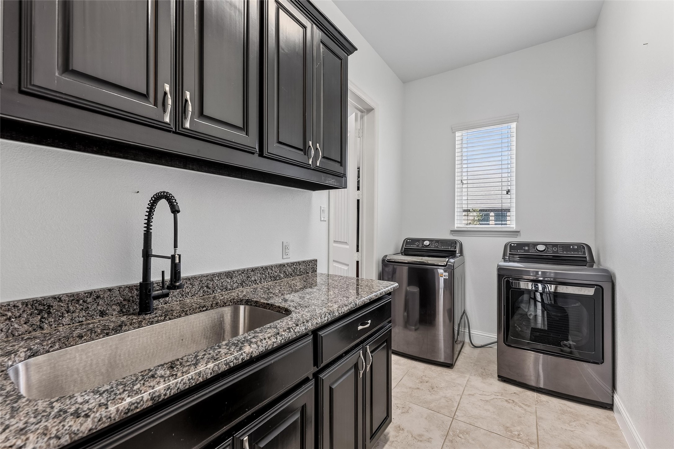 1505 Wolf Ridge Run Gunter TX 75058