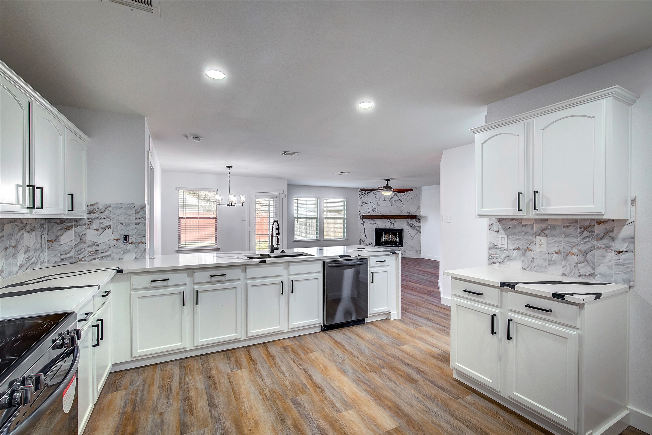 2023 Lake Trail Drive Heartland TX 75126
