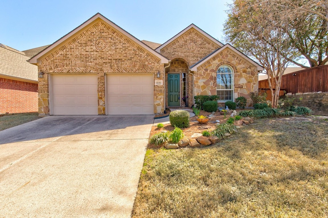 8210 Carter Street Lantana TX 76226