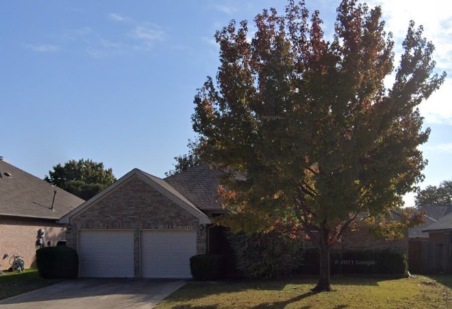 312 Arwine Drive Hurst TX 76053