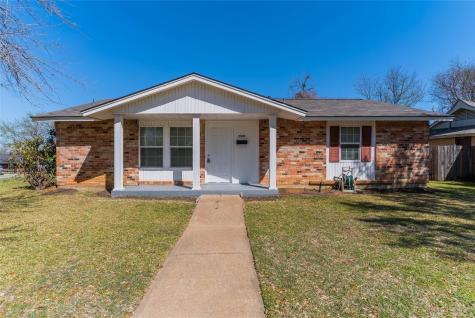 2500 Burning Tree Lane Irving TX 75062