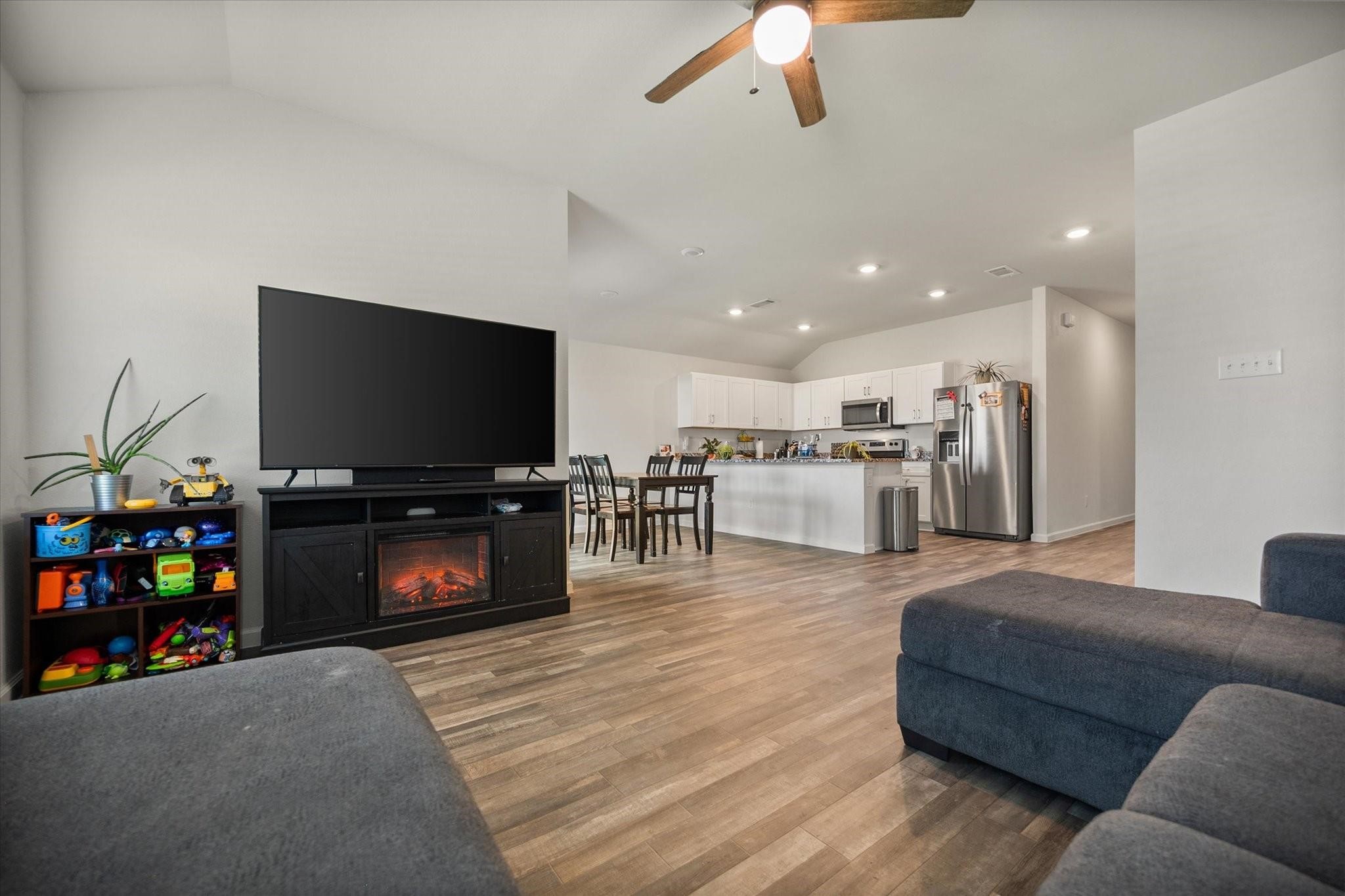 909 Avagail Avenue Springtown TX 76082