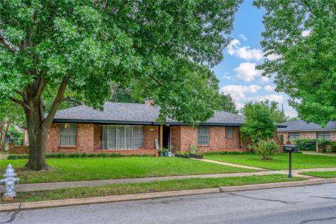 1805 Yarborough Drive Sherman TX 75092