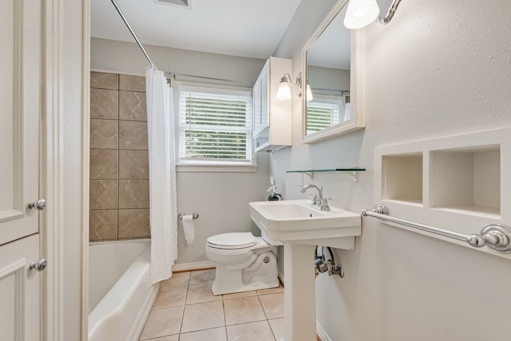 313 Grace Lane Terrell TX 75160