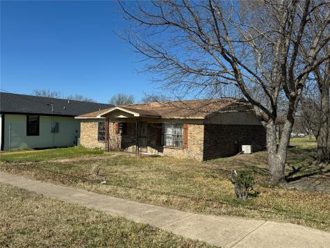 1118 E 13th Avenue Corsicana TX 75110