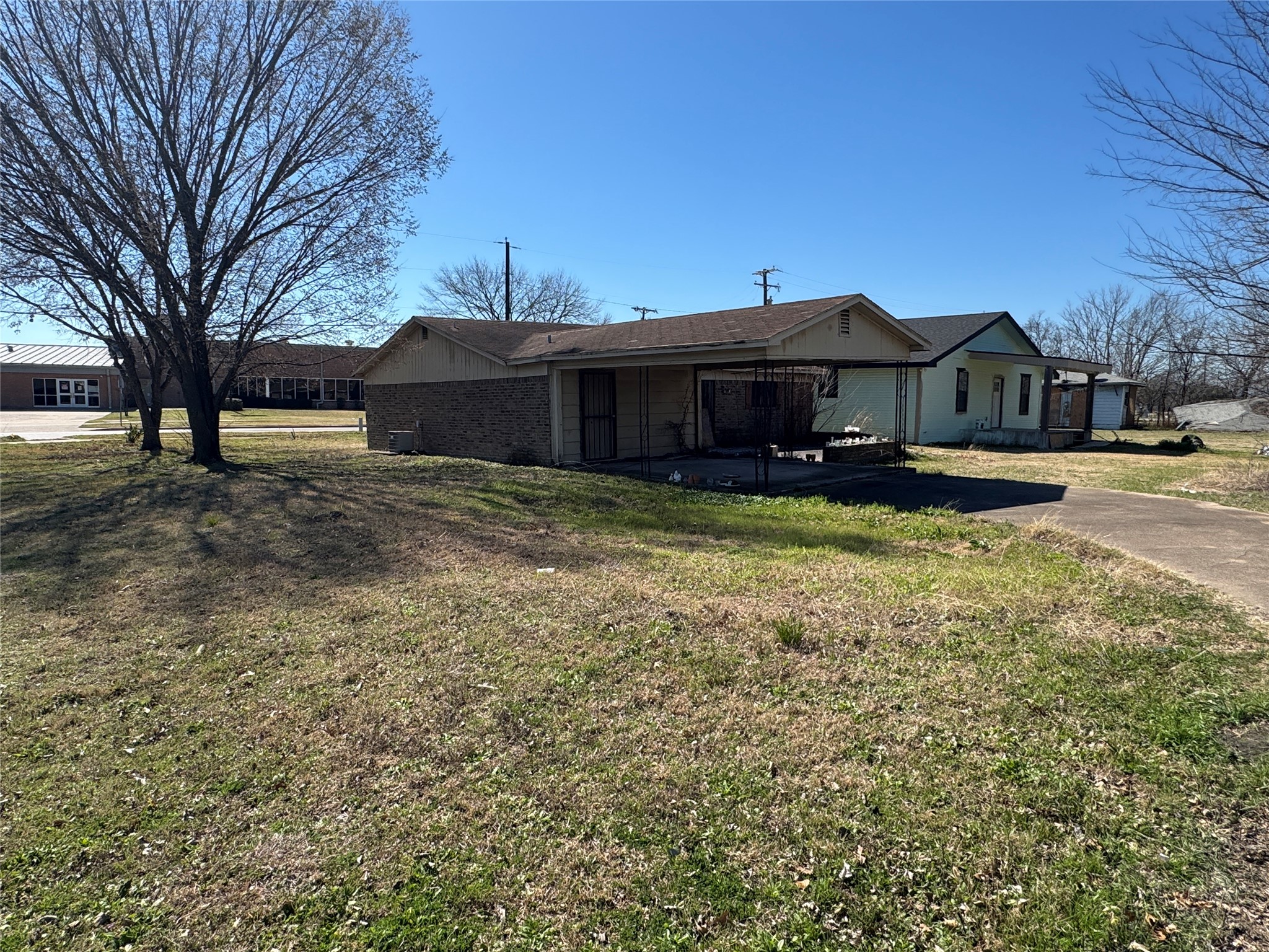 1118 E 13th Avenue Corsicana TX 75110