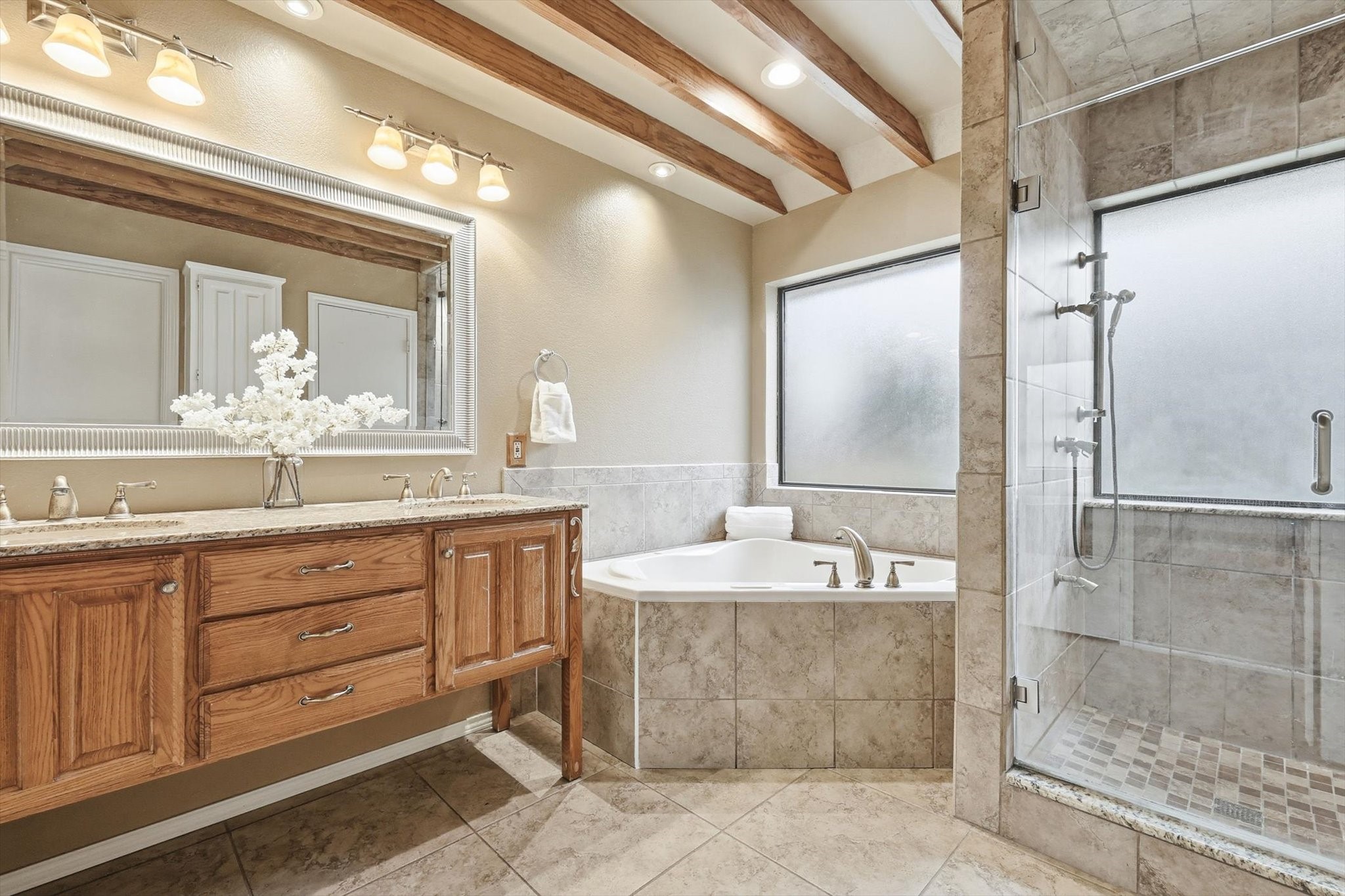 2410 Lone Oak Trail Garland TX 75044