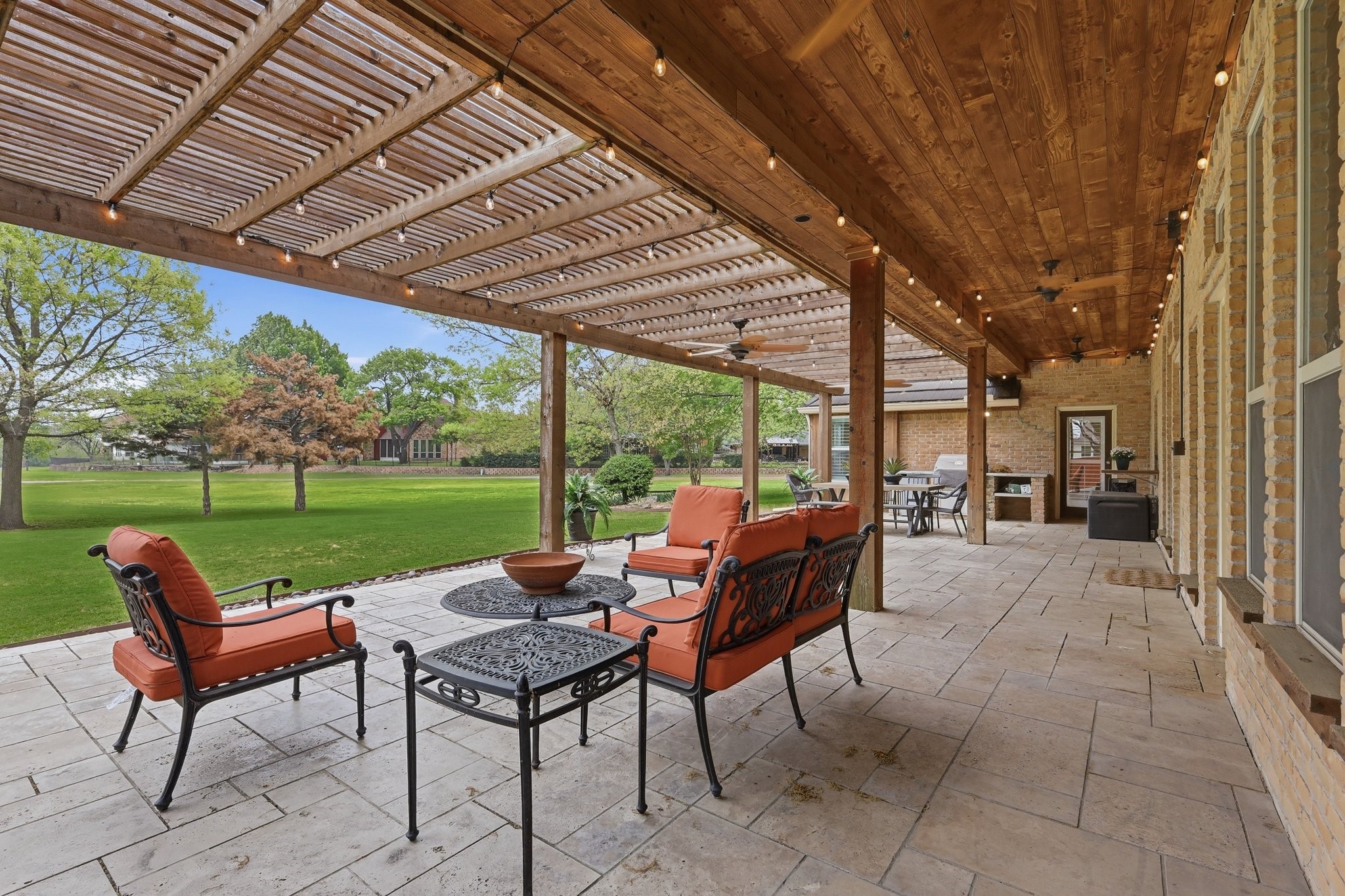2410 Lone Oak Trail Garland TX 75044
