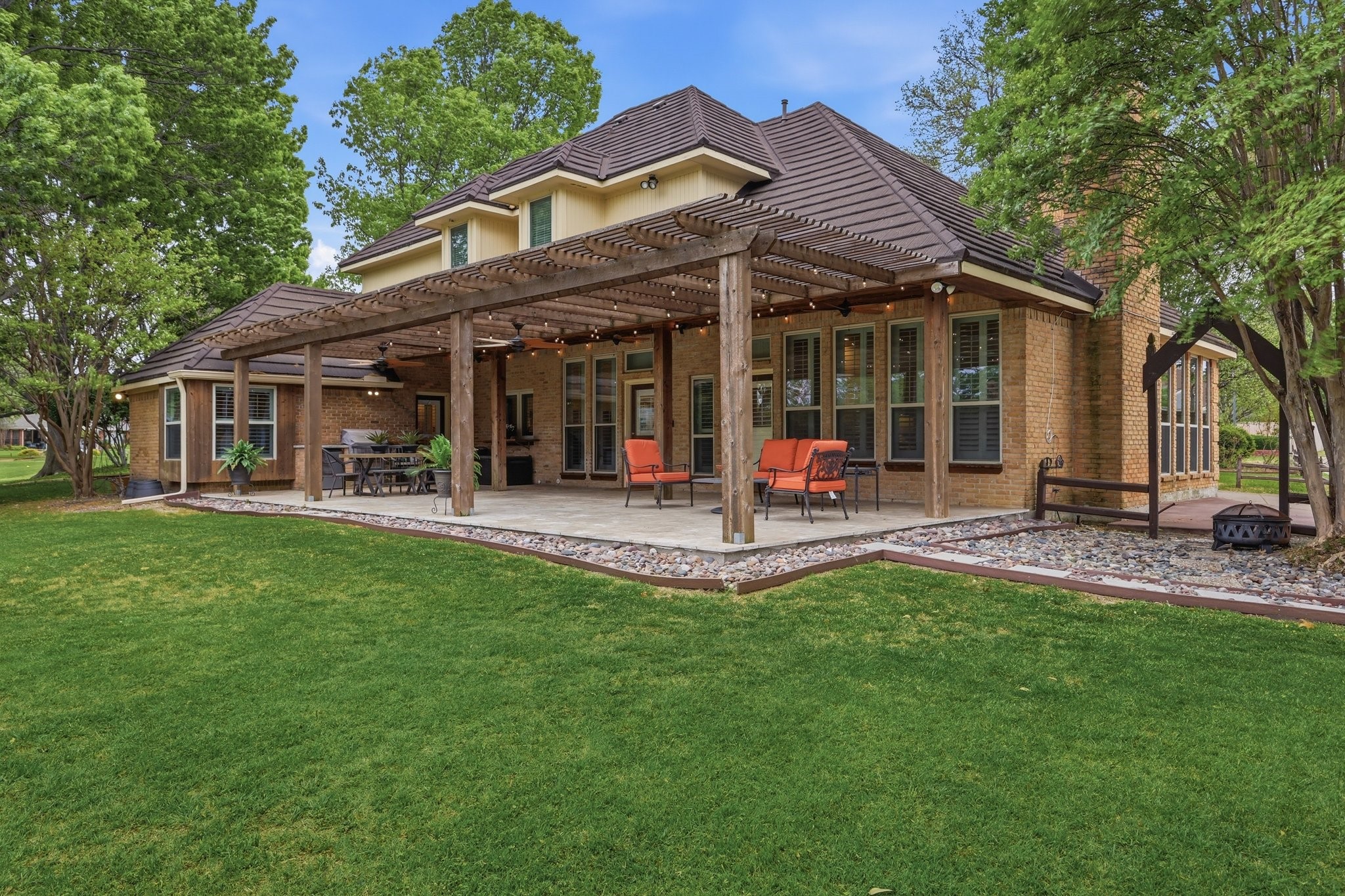 2410 Lone Oak Trail Garland TX 75044
