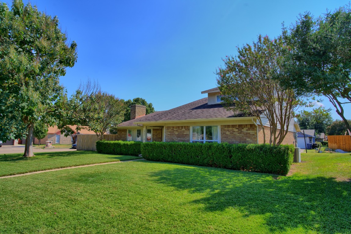 1802 Caldwell Drive Garland TX 75041