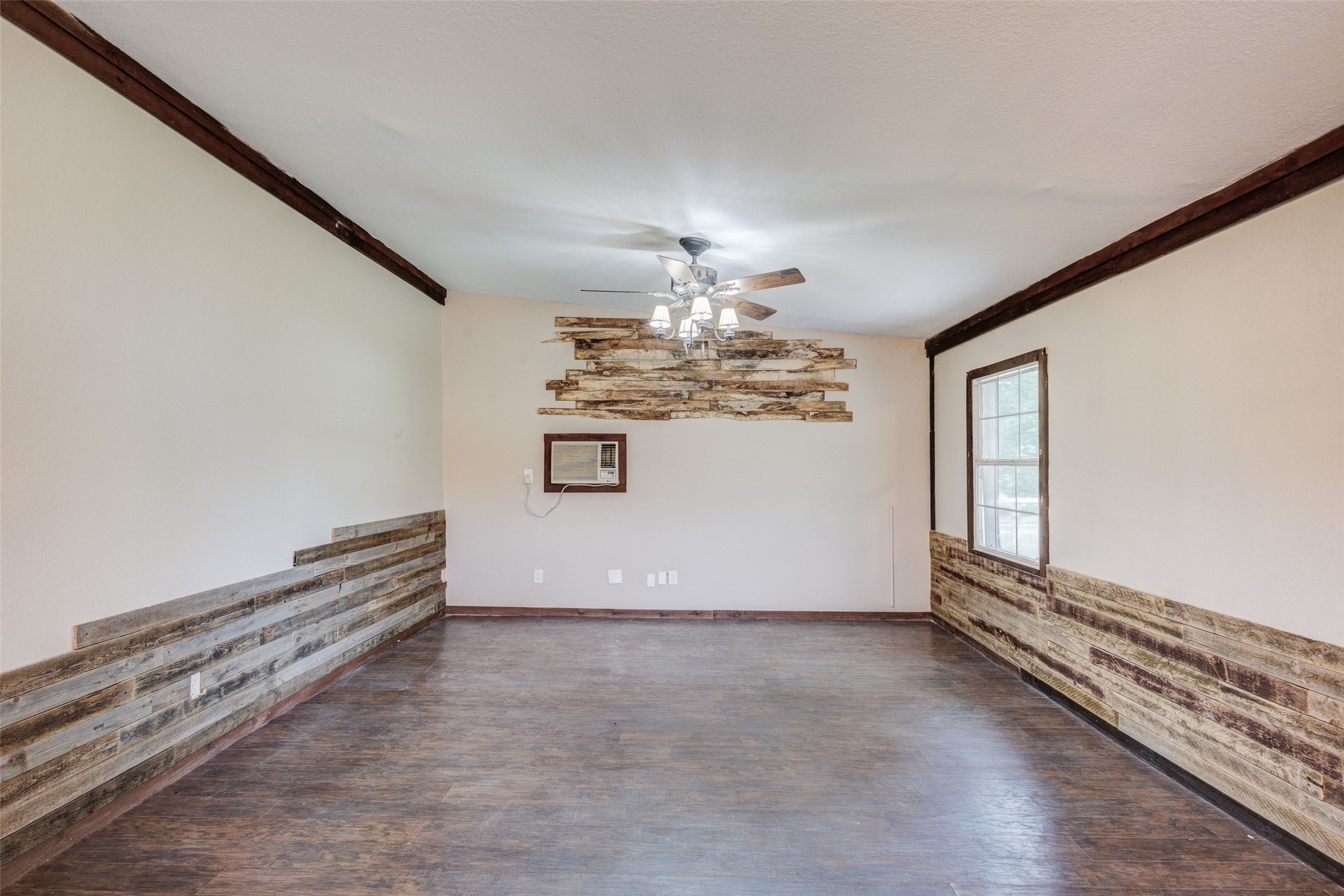 11054 County Road 2464 Poetry TX 75160