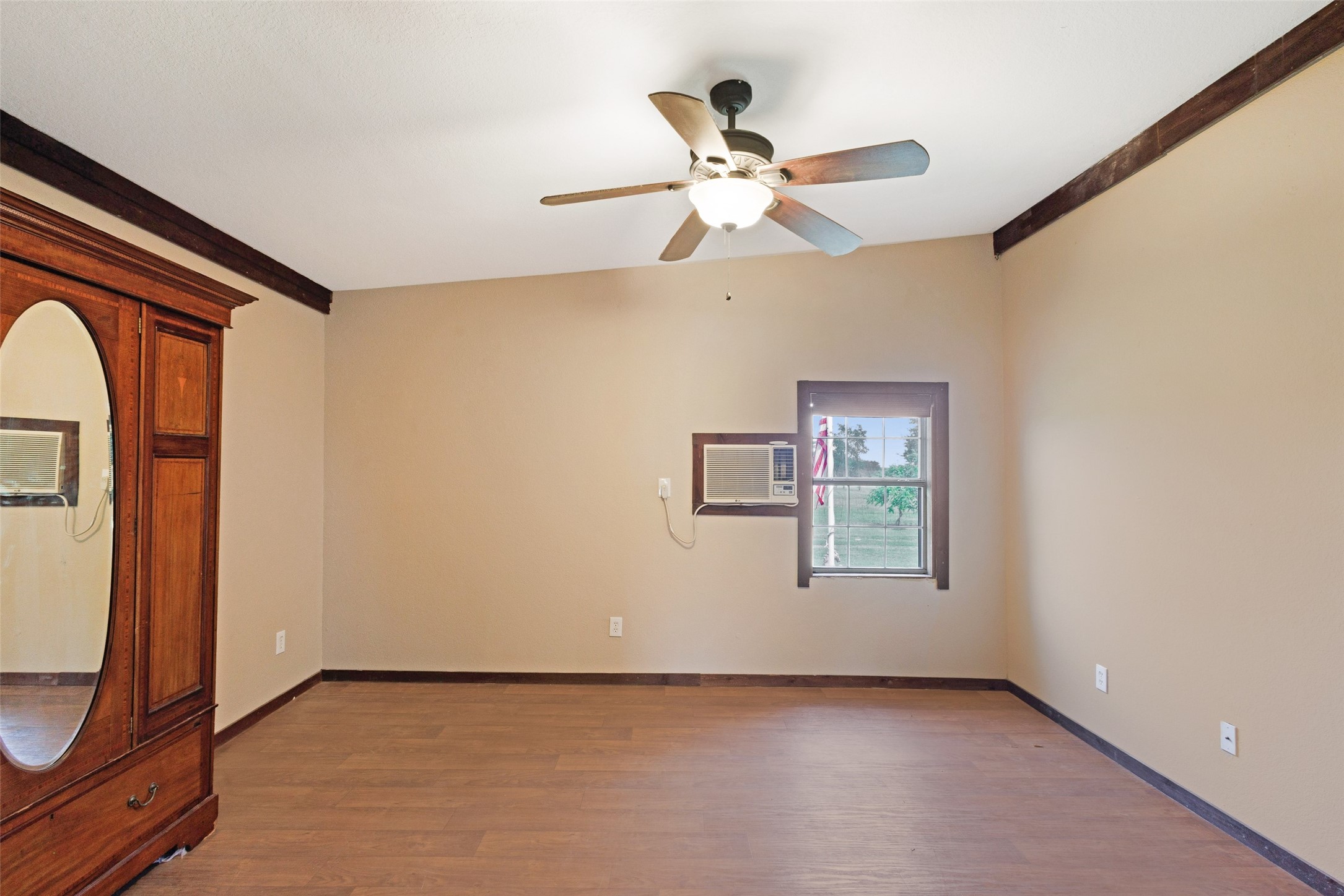 11054 County Road 2464 Poetry TX 75160