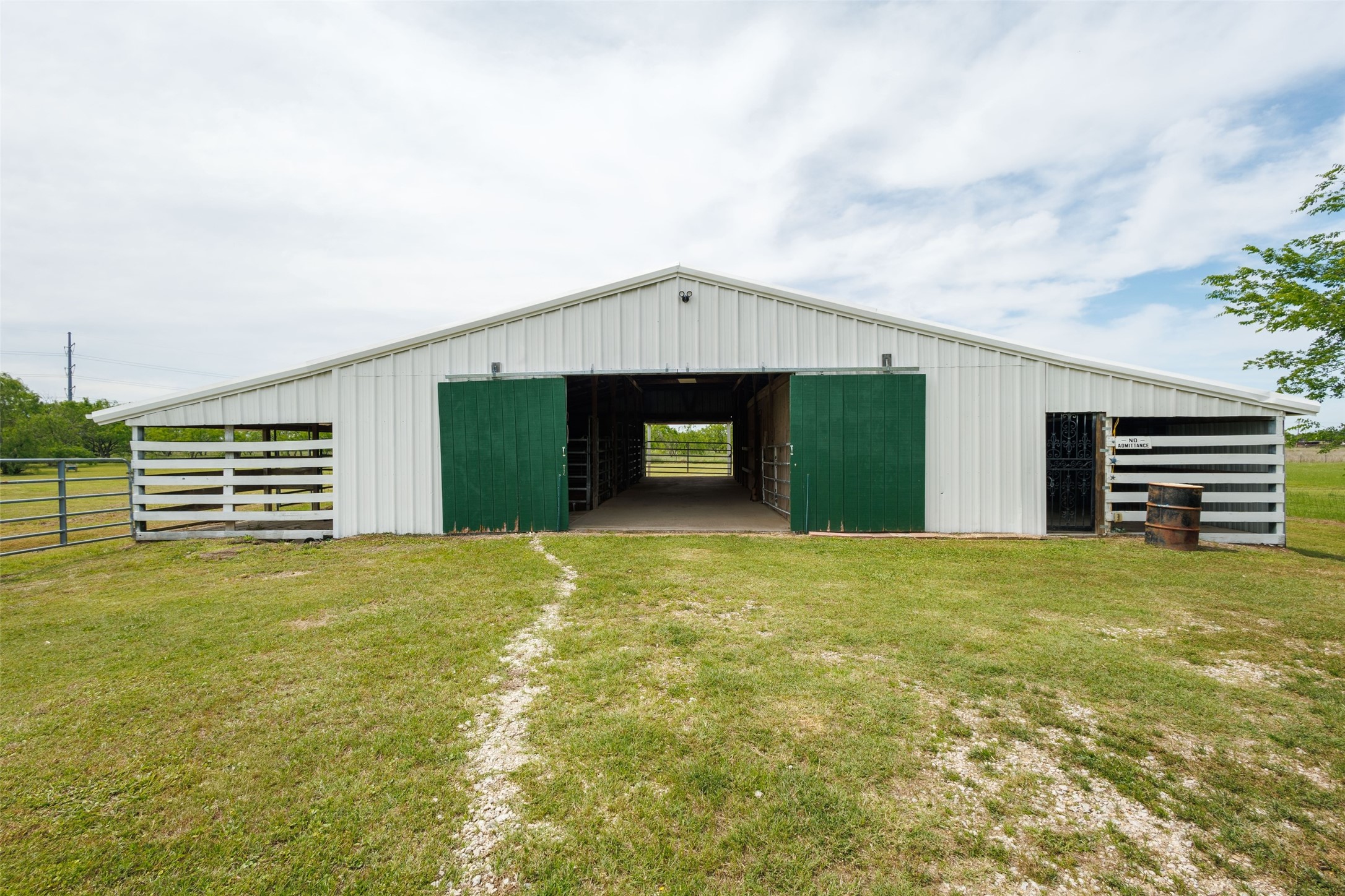 11054 County Road 2464 Poetry TX 75160