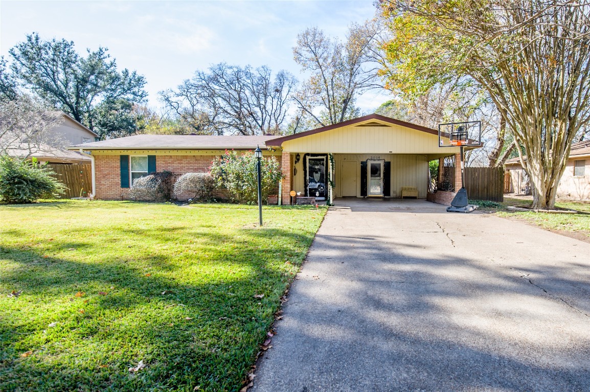 2014 Fairfax Drive Corsicana TX 75110