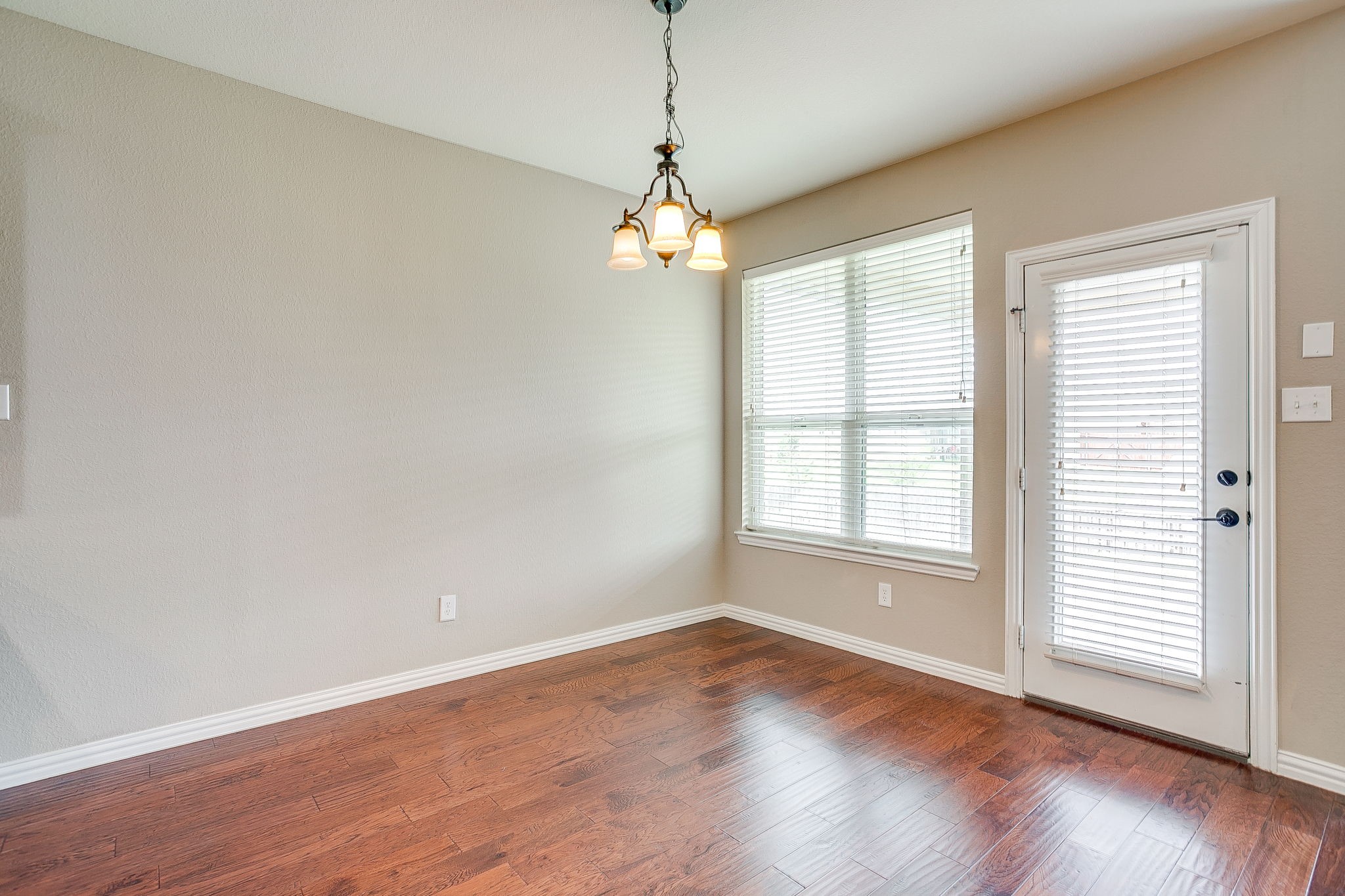 1537 Silverstone Drive Weatherford TX 76087