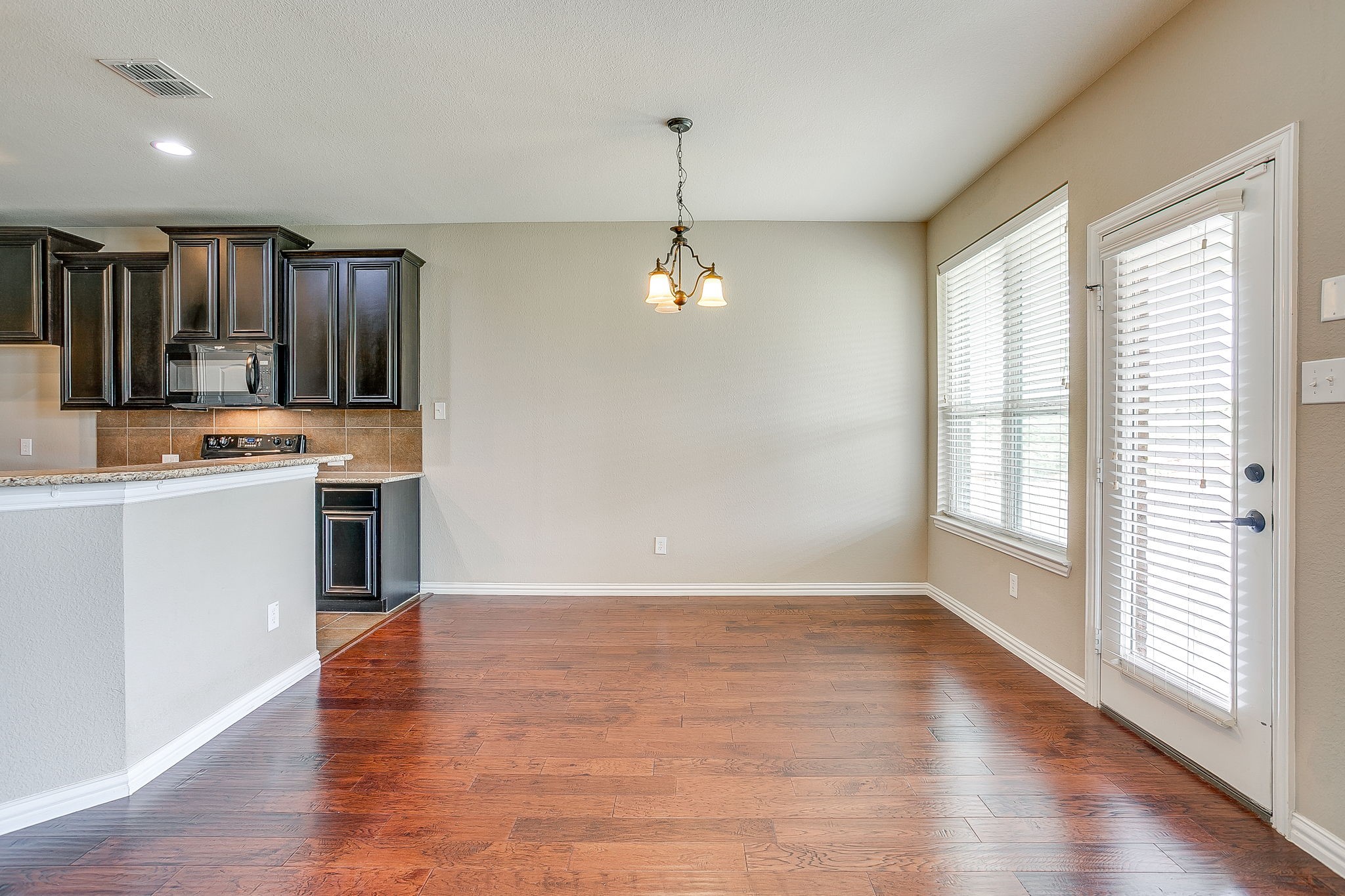 1537 Silverstone Drive Weatherford TX 76087