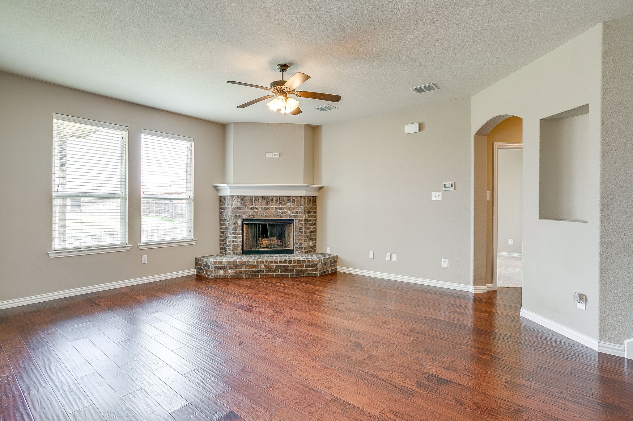 1537 Silverstone Drive Weatherford TX 76087