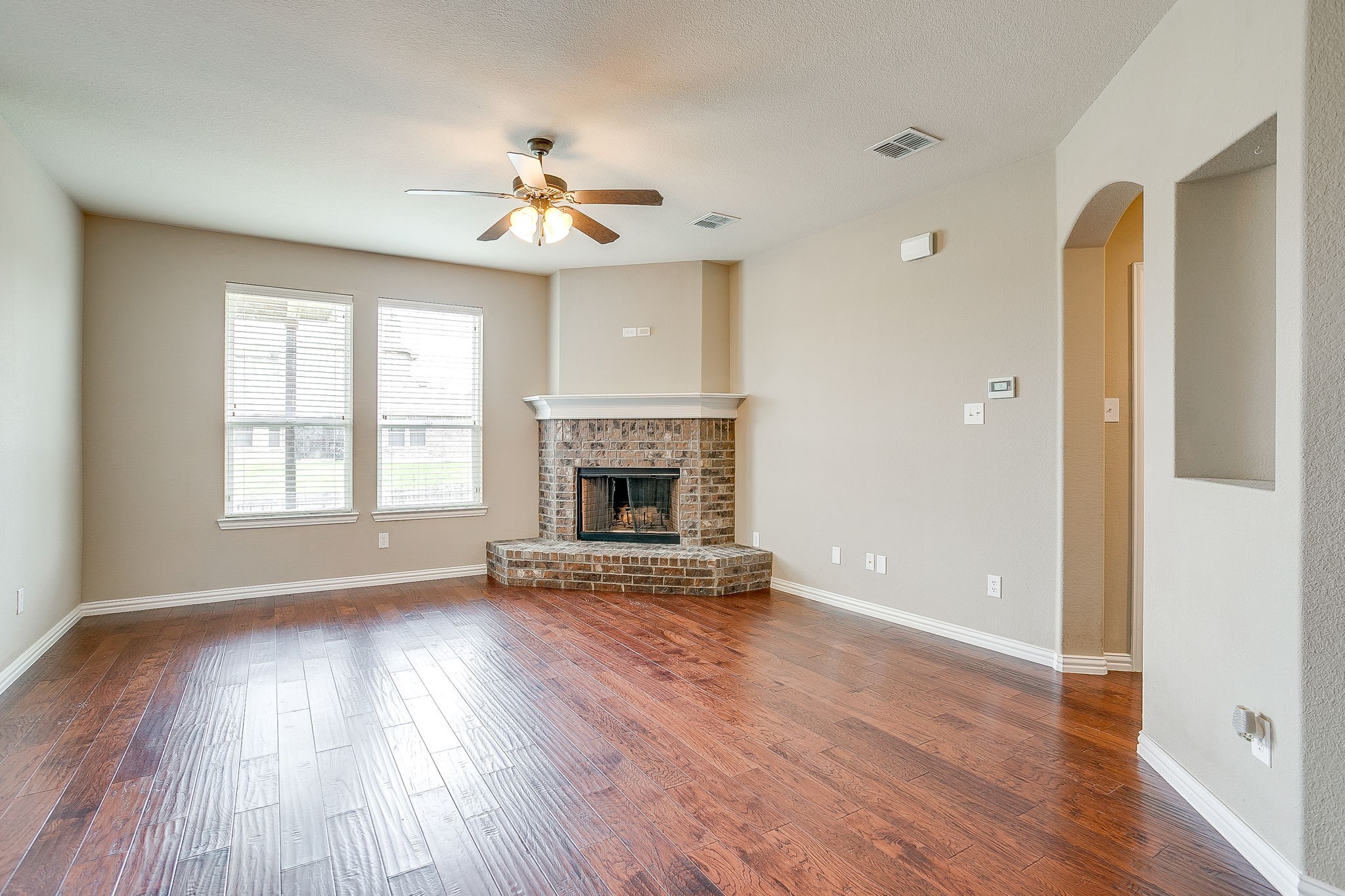 1537 Silverstone Drive Weatherford TX 76087