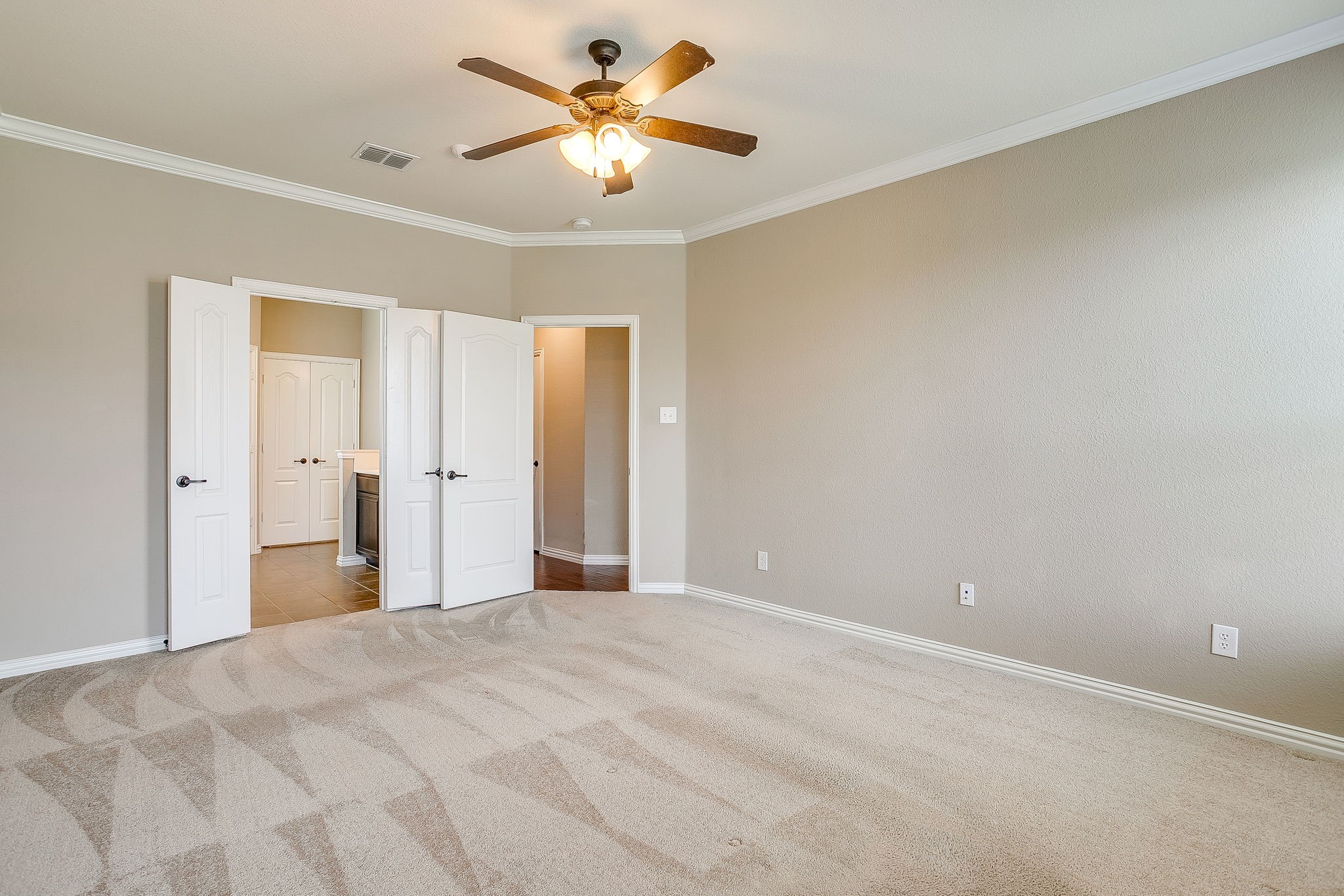 1537 Silverstone Drive Weatherford TX 76087