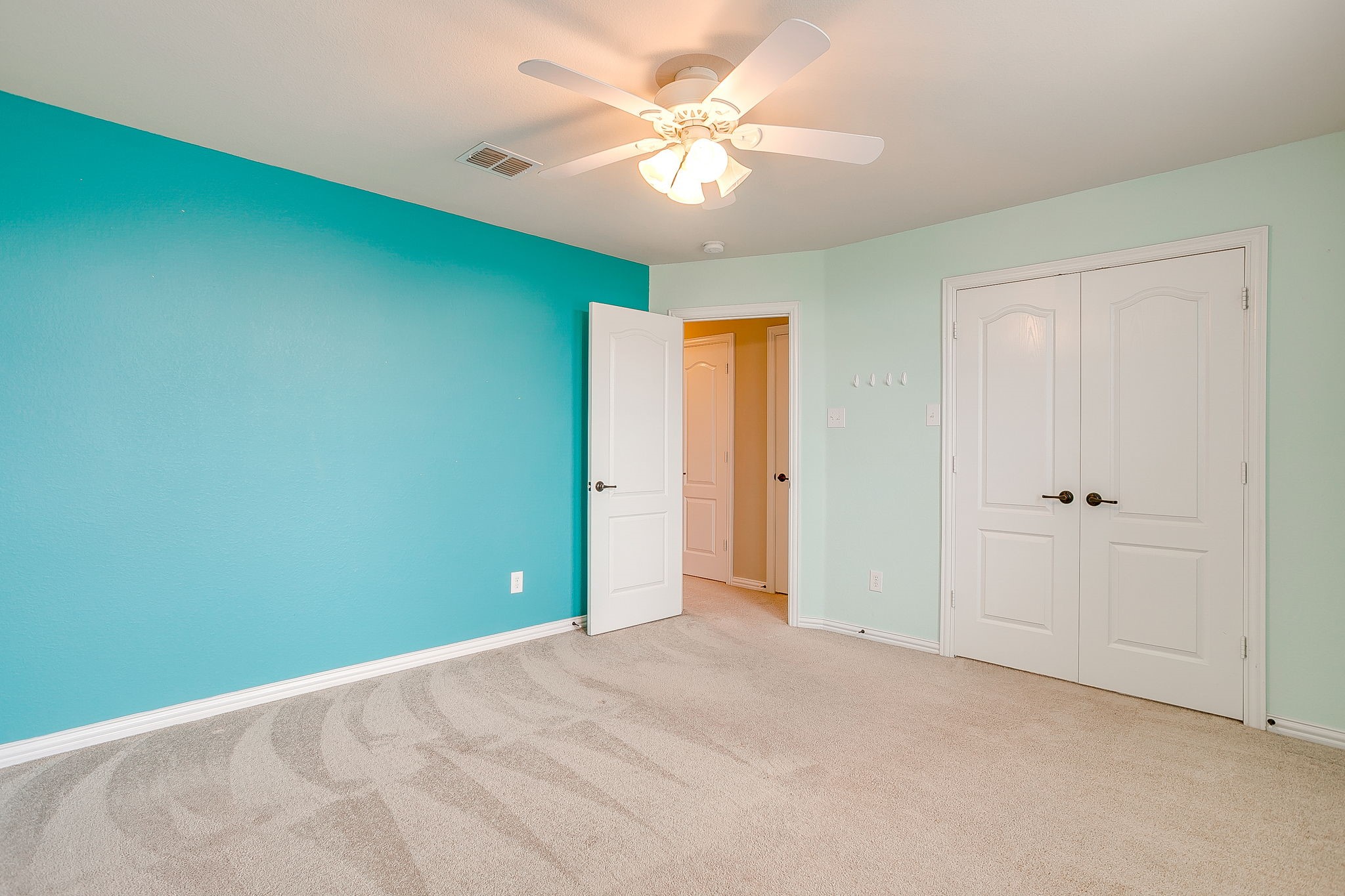 1537 Silverstone Drive Weatherford TX 76087