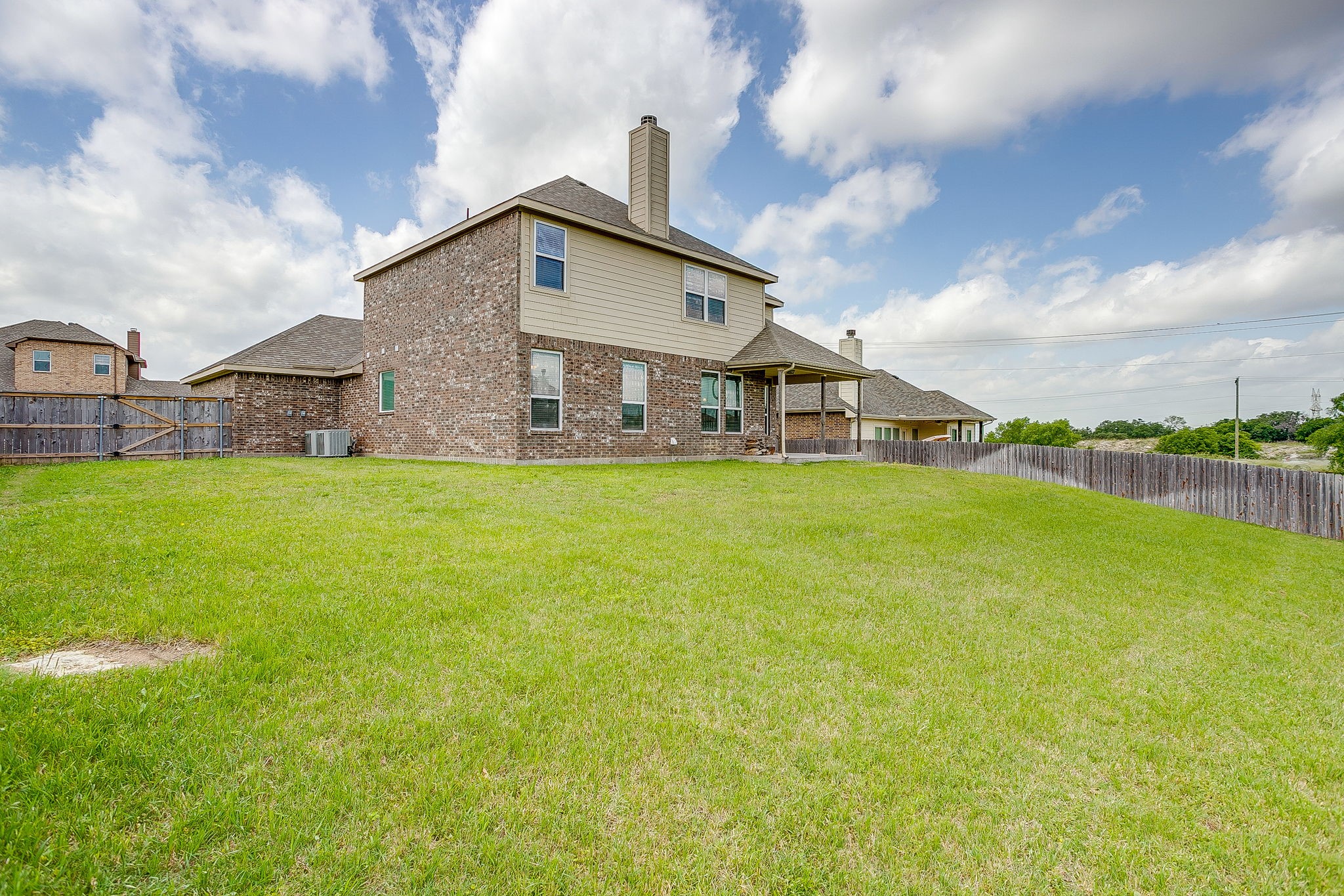 1537 Silverstone Drive Weatherford TX 76087