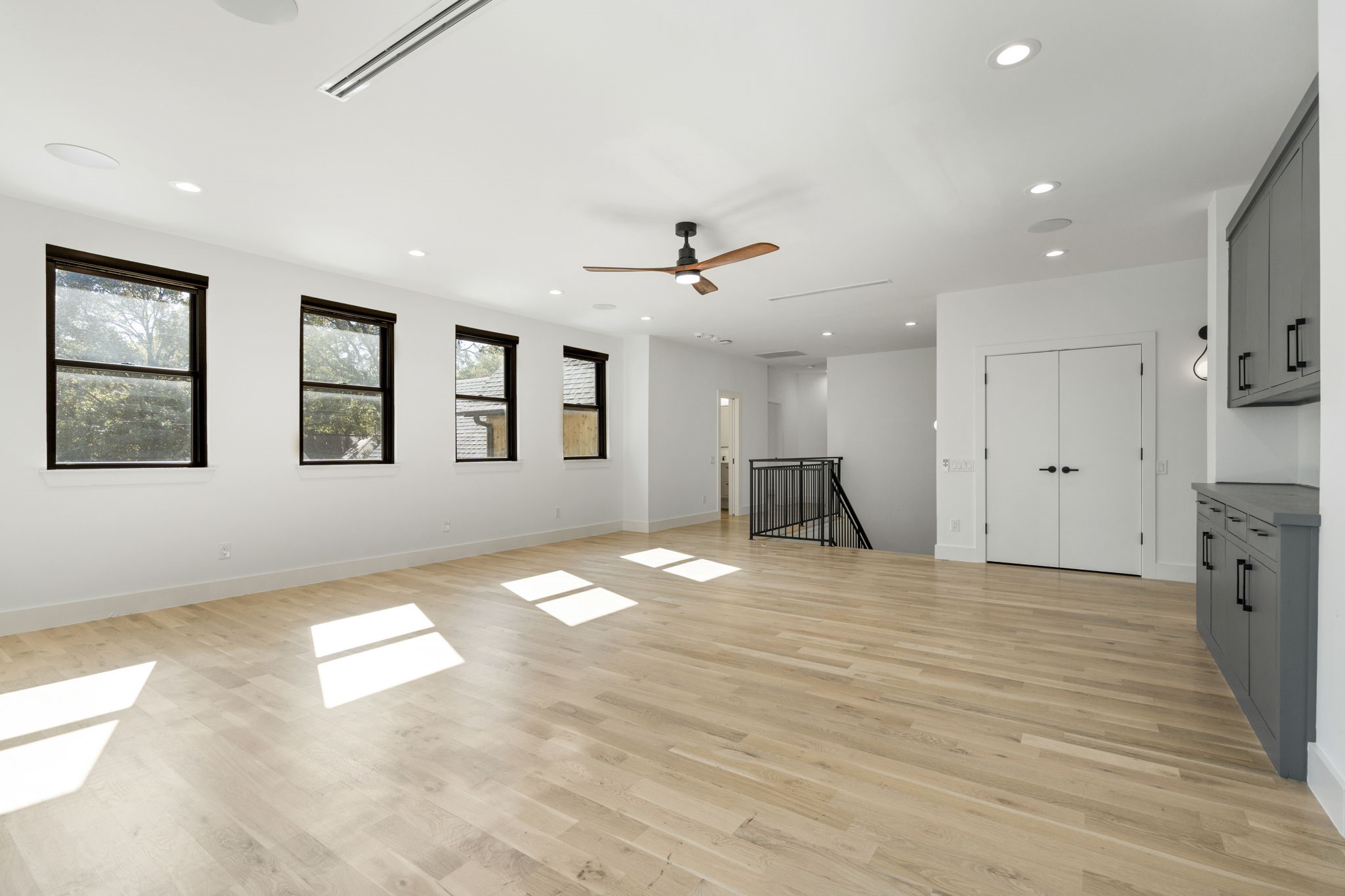 6008 Kenwood Avenue Dallas TX 75206