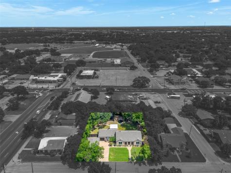 612 W Bluff Street Granbury TX 76048