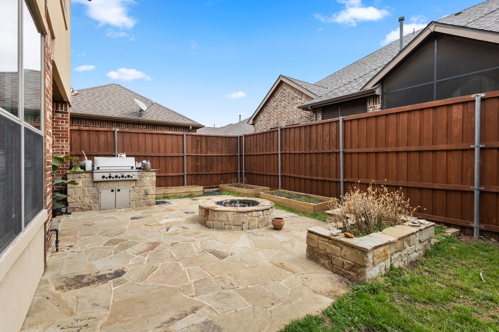 1818 Park Highland Way Arlington TX 76012
