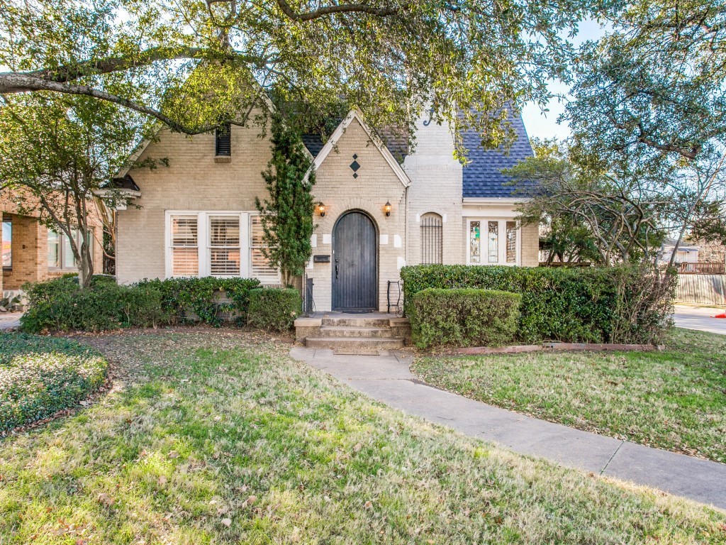 5700 Winton Street Dallas TX 75206