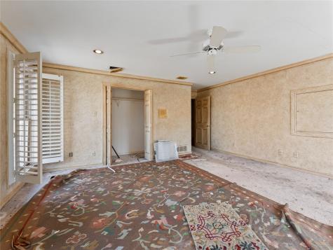 1809 Burton Hill Road Fort Worth TX 76107