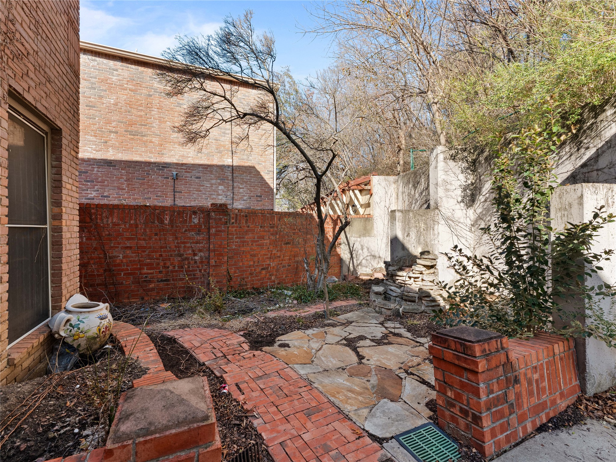 1809 Burton Hill Road Fort Worth TX 76107