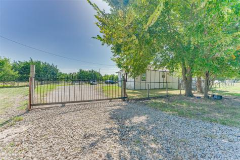 11381 County Road 739 Princeton TX 75407