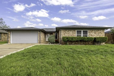 304 Tahiti Drive Granbury TX 76048