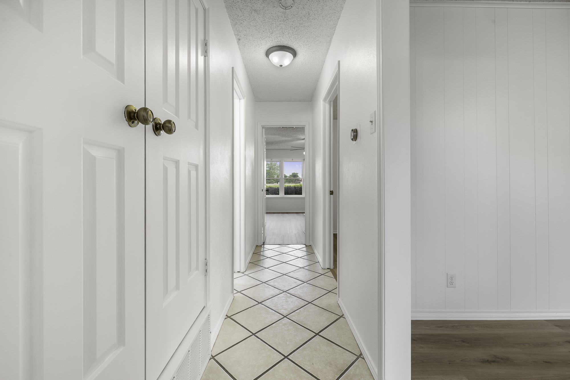 304 Tahiti Drive Granbury TX 76048