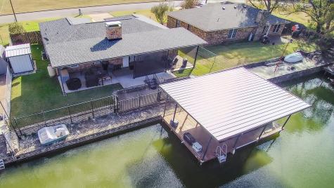 304 Tahiti Drive Granbury TX 76048