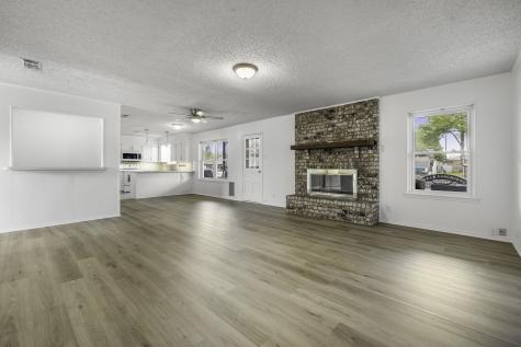 304 Tahiti Drive Granbury TX 76048