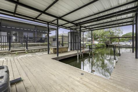 304 Tahiti Drive Granbury TX 76048