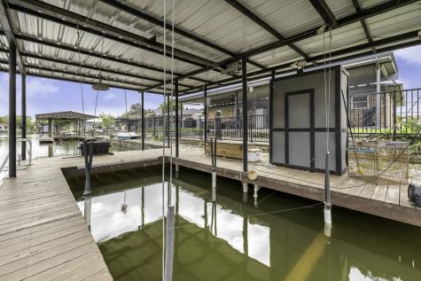 304 Tahiti Drive Granbury TX 76048