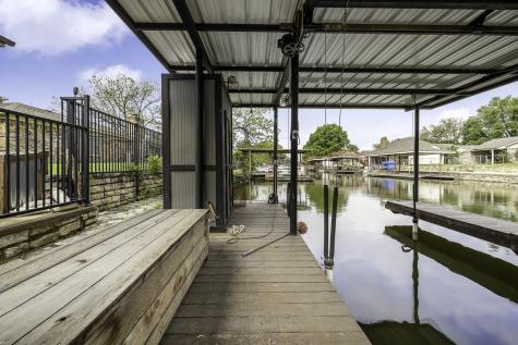 304 Tahiti Drive Granbury TX 76048