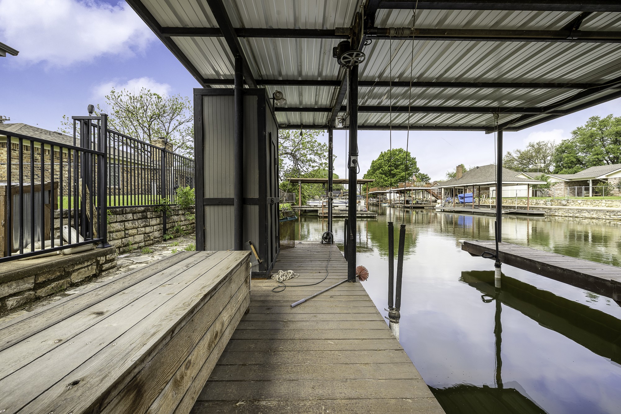 304 Tahiti Drive Granbury TX 76048